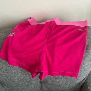 Women like shorts medium